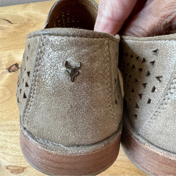 TRASK ALI PERFORATED SLIP ON LOAFERS SHOES WOMENS 8M PEWTER LEATHER UPPER… - Picture 7 of 10